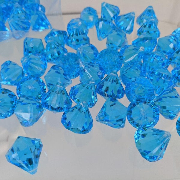 Turquoise Acrylic Diamond Vase Fillers, Table Confetti (20mm x 25mm)