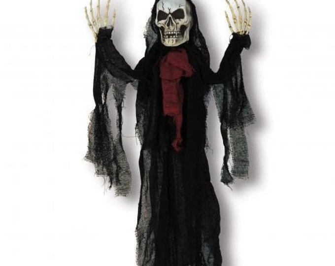 Hanging skeleton creepy creature, scary halloween, halloween party, DIY scary halloween party, halloween horror, skeleton party decor