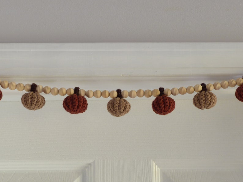 DIGITAL PATTERN Rustic Mini Pumpkin Garland with Beads Crochet Pattern image 1