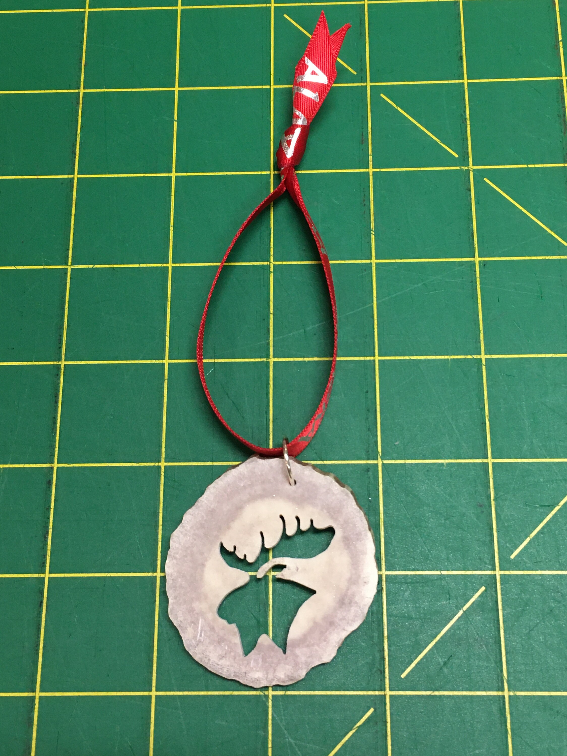 ヘラジカの角の飾りの付いたヘラジカの頭 - Etsy 日本