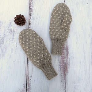 MADE TO ORDER Thrum Mittens Adult Light Grey Handknit Wool Mittens Unisex Wool Thrummed Mittens Mens Mittens Women’s Mittens