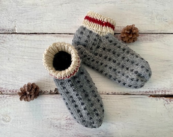 MADE TO ORDER Mens Womens Unisex Thrum Slippers Hand Knit Wool Slippers Newfoundland Knitting House Slipper Socks Wool Thrummed Grey Gray