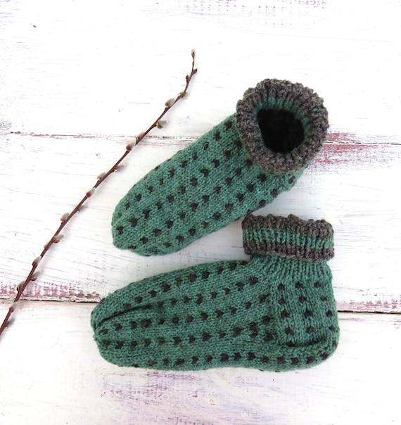 MADE TO ORDER Men's Womens Thrum Slippers Hand Knit Wool Green and