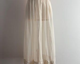 Antique Edwardian Sheer Cotton Gauze Lace Trim Skirt / 23 waist