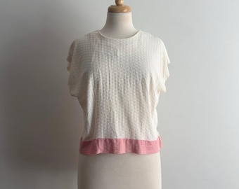 Vintage 1950s Textured Weave Boxy White and Pink Top / 30 waist