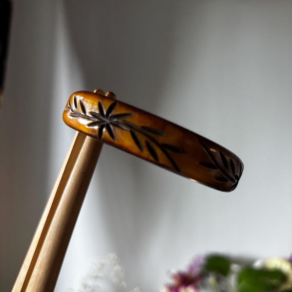 Vintage Bakelite Carved and Over-Dyed Bangle
