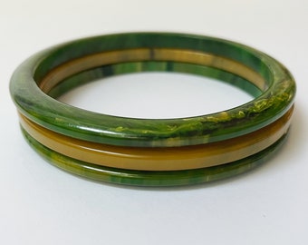 Vintage Marbled Bakelite Spacer Bangle Stack Set of Three