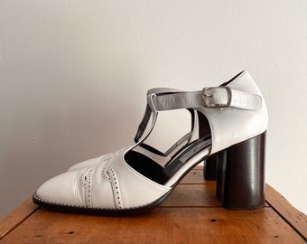 Vintage White Italian Leather T-strap Stacked Heel Shoes 36