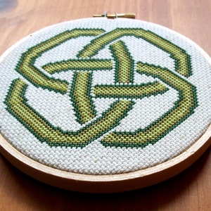 St. Patrick&#39;s Day, Celtic Knot, Shamrock, Four Leaf Clover, Cross Stitch Pattern, Digital Download PDF