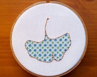 Motif de point de croix de feuille de ginkgo, téléchargement numérique PDF