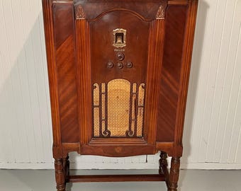 1933 Philco Model 89 Lowboy, Elec Restored AM/Police Shortwave, Original Finish.  SHIPPING is EXTRA