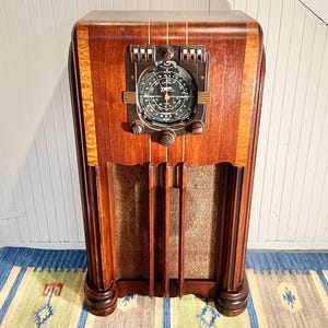 Stunning 1938 Zenith 6S362 Black Dial Console Radio, Elec Serviced, AM/SW/MP3/Bluetooth