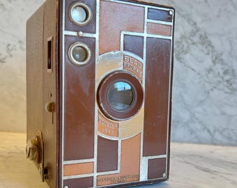 1930 Kodak Beau Brownie 2A Camera, Teague Design, Brown & Tan