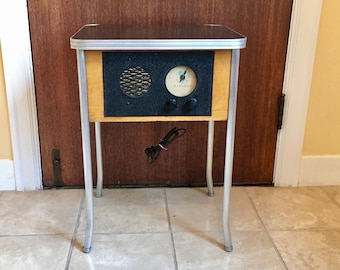 1950 PanAmer Chairside Radio, Elec Restored