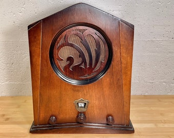 1931 Jackson Bell Swan Model 62 Cathedral Radio, Elec Restored, Original Finish