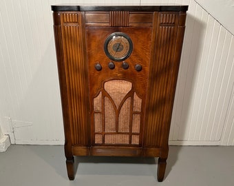 1934 RCA 211 Lowboy Console Radio, AM/Shortwave/MP3/Bluetooth, Elec Restored, Original Finish. Shipping EXTRA