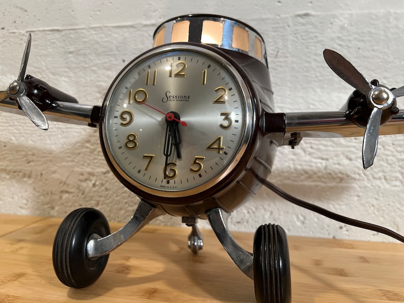 1940s Mastercrafters Sessions Airplane Clock Light, Nicely Working, Brown Bakelite image 2