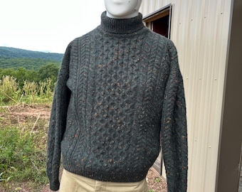 Absolutely stunning Irish made hand knit sweater by Carriag Donn