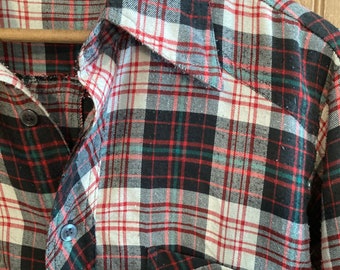 Vintage Hik-A-Poo Flannel Shirt with Back Pleat (Size M)