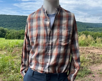 Vintage 70s Gap brand button up plaid shirt with a band collar or grandpa collar L
