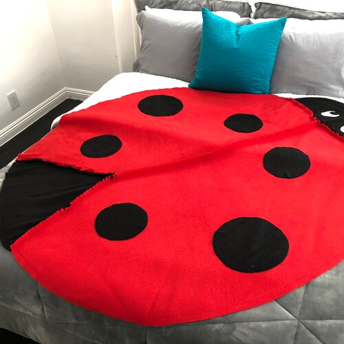 Ladybug Love Hooded Blanket Hooded Ladybug Throw Ladybird Etsy
