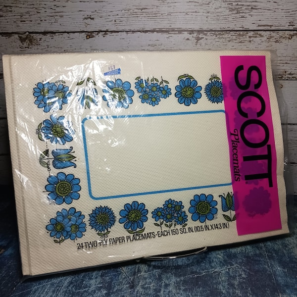 Scott brand heavy paper placements in original plastic sleeve-opened container-mod blue flowers-1973 NOS