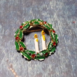 Mid century vintage Christmas wreath brooch-coat pin-holiday costume jewelry metal and enamel image 6