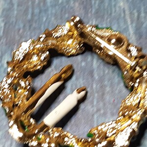 Mid century vintage Christmas wreath brooch-coat pin-holiday costume jewelry metal and enamel image 2