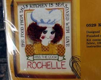 Kiss the Cook vintage crewel embroidery kit-the Creative Circle-1979-8 x 10 inch design