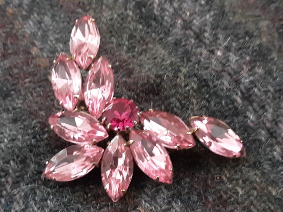 Vintage pink rhinestone brooch-swoosh-marquis-cos… - image 7