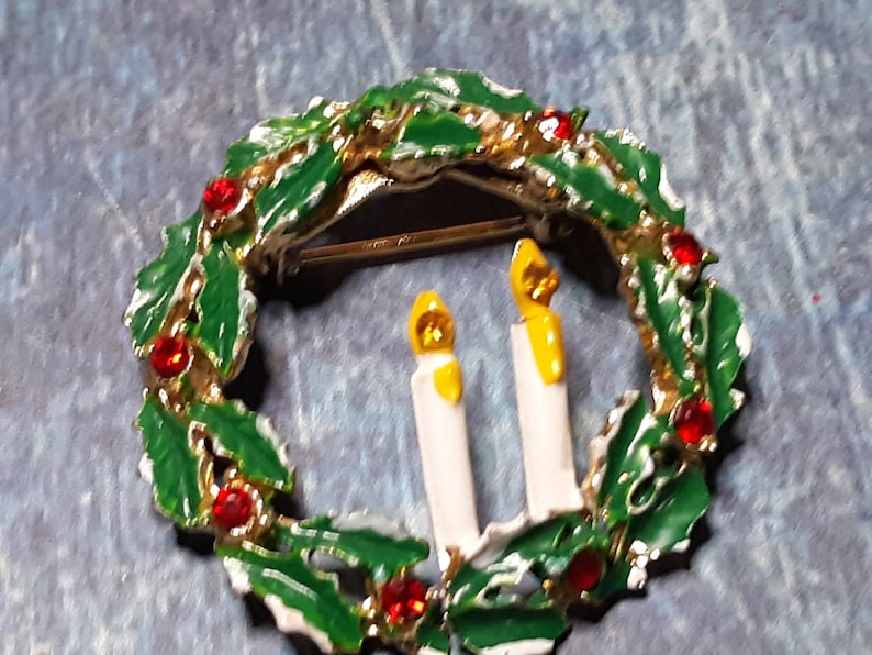 Mid century vintage Christmas wreath brooch-coat pin-holiday costume jewelry metal and enamel image 1