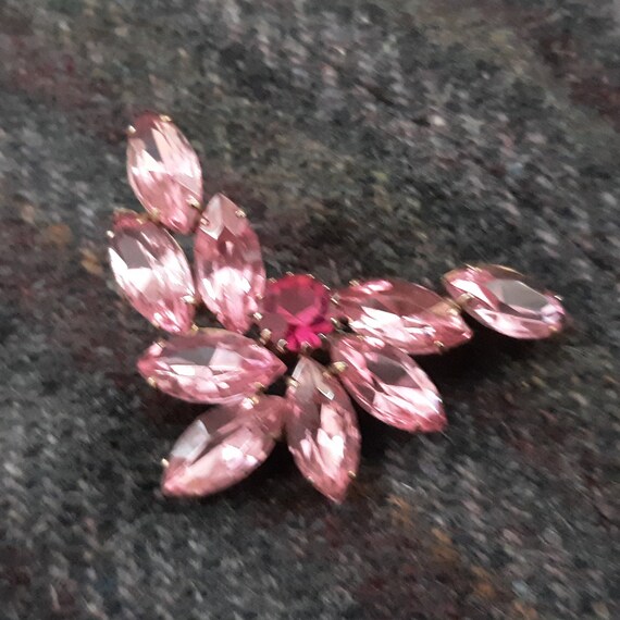 Vintage pink rhinestone brooch-swoosh-marquis-cos… - image 5