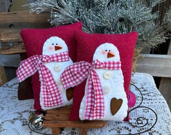 VALENTINE SNOWMAN PILLOW Handmade - Bowl Filler - Tiered Tray Decor - Primitive - Winter- Heart - Country Rustic - Cyndy Fahey Designs