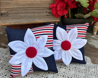 DAISY FLOWER PILLOW 5" Small Farmhouse Bowl Filler - Patriotic Dough Bowl - Americana Decoration  - Gift  4th of July Cyndy Fahey Designs