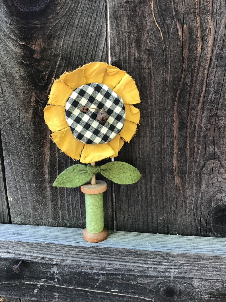 SUNFLOWERS PRIMITIVE FLOWERS Spool Spring Summer | Etsy