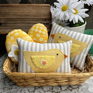 PDF* EASTER CHICK Pillow Pattern - #305 - Spring Easter Basket Sewing Directions, Peeps Bowl Filler, Small Pillow image 4