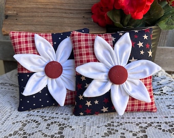 DAISY FLOWER PILLOW 5" Small Farmhouse Bowl Filler - Patriotic Dough Bowl - Americana Decoration  - Gift  4th of July Cyndy Fahey Designs