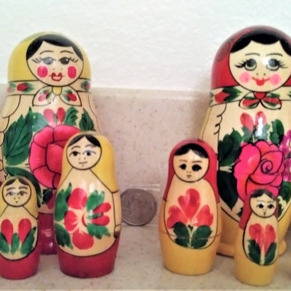 2 (TWO) Sets. Russian Nesting doll. Semenov. 5 pcs 4.5 in tall