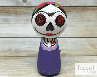 Dia De Los Muertos Peg Doll - Sugar Skull Art Figurine - Day of the Dead Doll