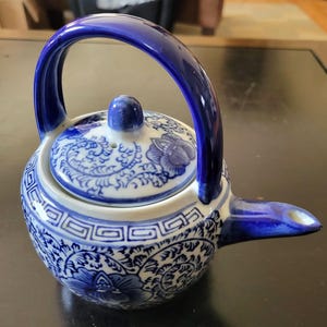 Chinese teapot; blue and white; handpainted image 2