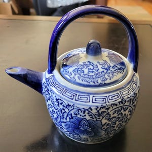 Chinese teapot; blue and white; handpainted image 1