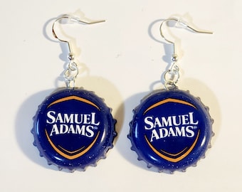 Pendientes colgantes con tapa de botella de Samuel Adams