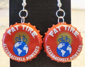 Pendientes colgantes con tapa de botella de Fat Tire New Belgium Brewing