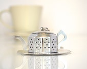 Mini Tea Pot Tea Strainer, Tea Infuser, Tea Party Favor, Tea Favor, Wedding Favor, Bridal Shower Tea, Tea Party Theme, Unique Christmas gift
