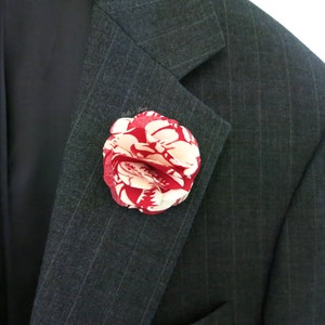 Red Hawaii Men's Lapel Flower Pin - Flower Brooch - Groomsmen Flower