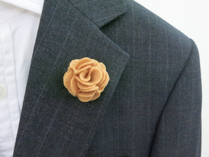 SILK ROSETTE LAPEL PIN (S50020) main image 1