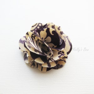 Purple Prints Flor Lapel Pin - Boutonniere para hombres - Marsala Boda