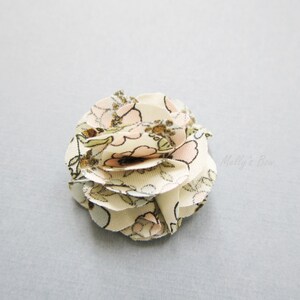 Buttercup Vintage Prints Flower Brooch - Easter Lapel Flower Pin - Groomsmen Flower