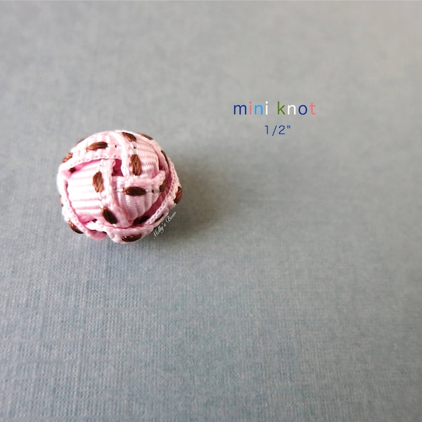 Mini Knot Lapel Pin - Buttonhole - Lapel Bud - 1/2" - Pink