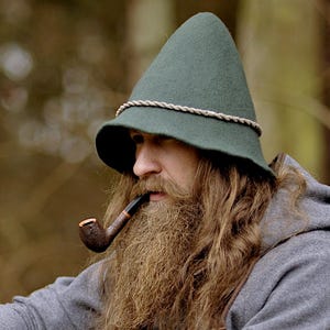 スナフキン風コスプレ帽子 | トム・ボンバディルの帽子 | ディープフォレストグリーンのフェルト帽子 | メリノウールの帽子